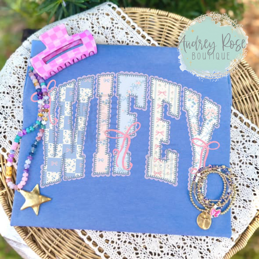 Dainty Wifey