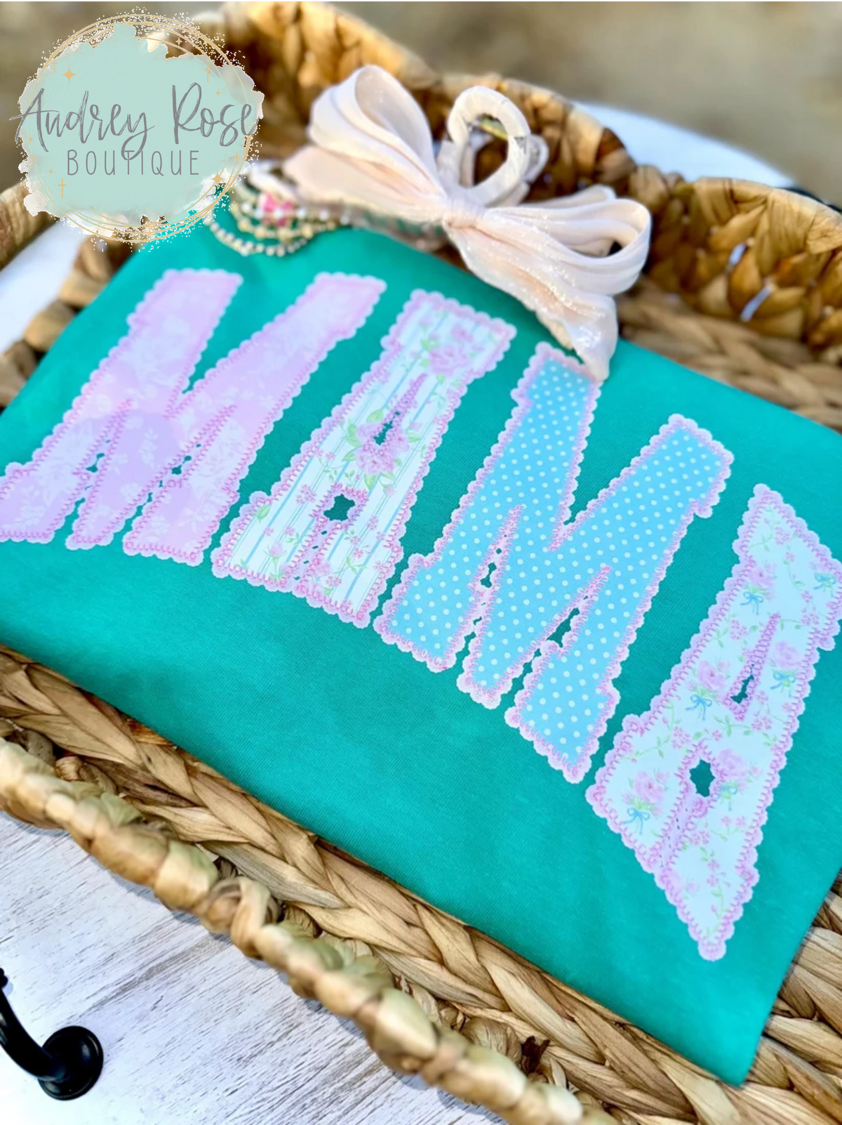Dainty Mama