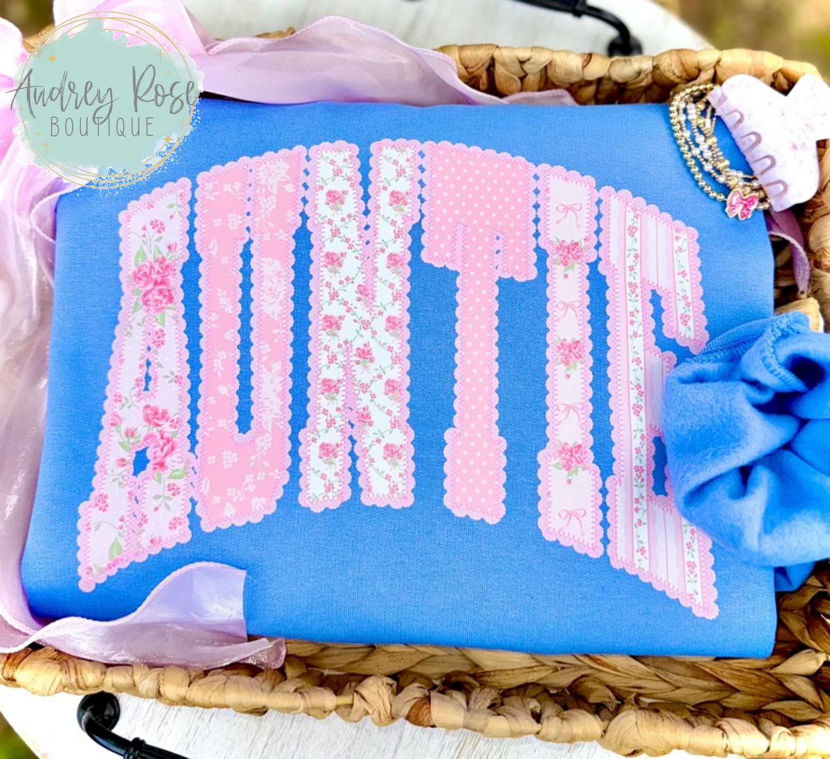 Auntie